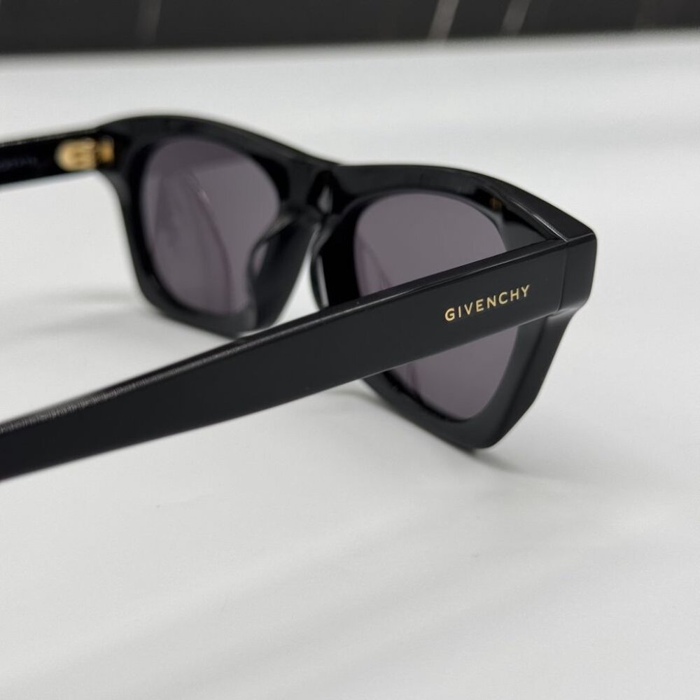NEW GV40026U 01A GIVENCHY UNISEX SUNGLASSES BLACK EYEWEAR GIVENCHY - Picture 7 of 11